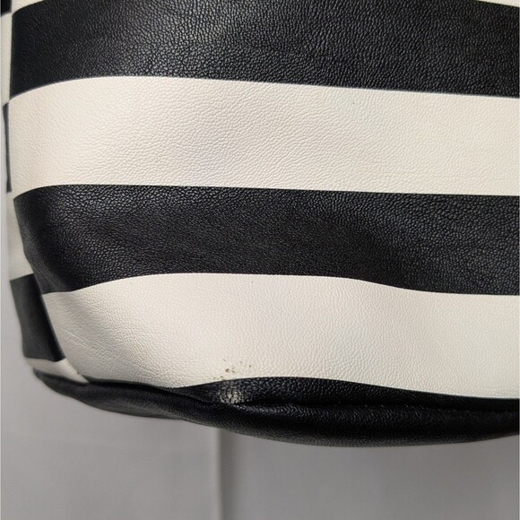 Luv Betsey Johnson Black White Striped Glitter Pink Heart Bow Tote Bag - Picture 11 of 11